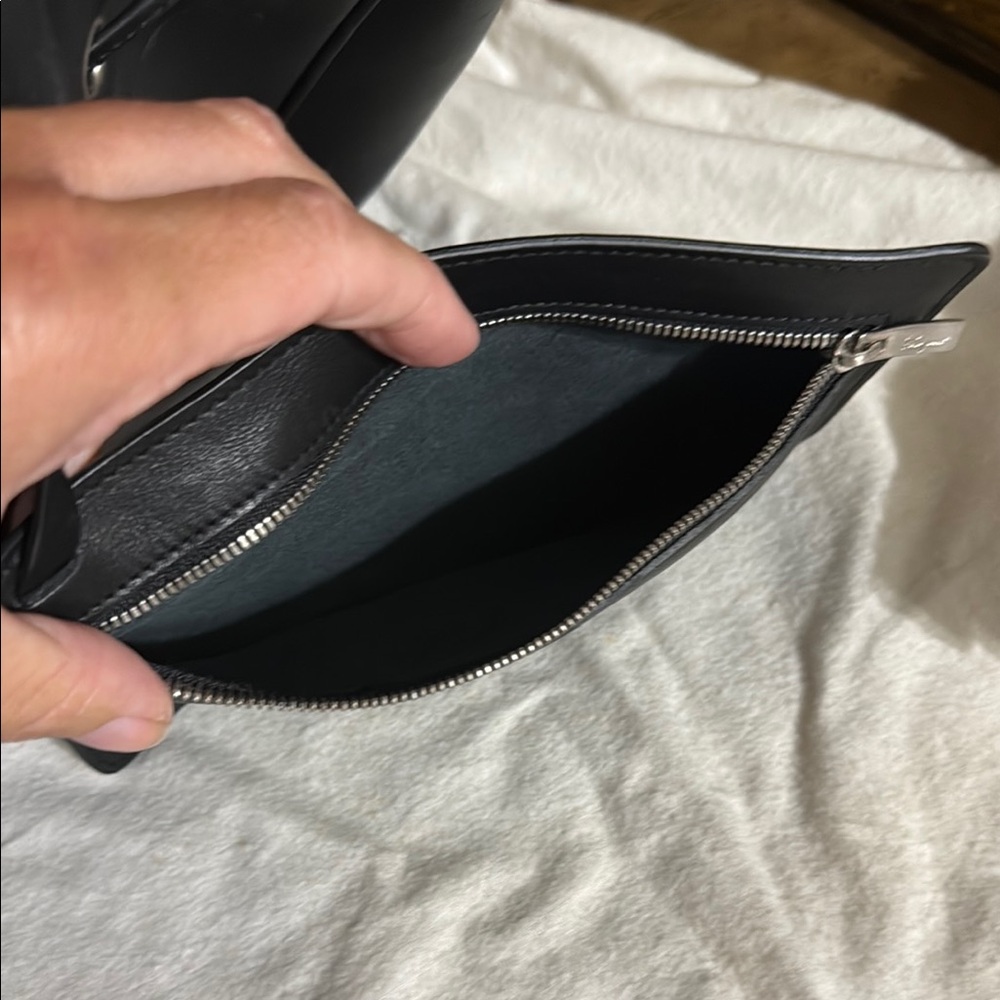 Salvatore Ferragamo Black Leather Hobo Bag with wallet and detachable pouch - Picture 12 of 16